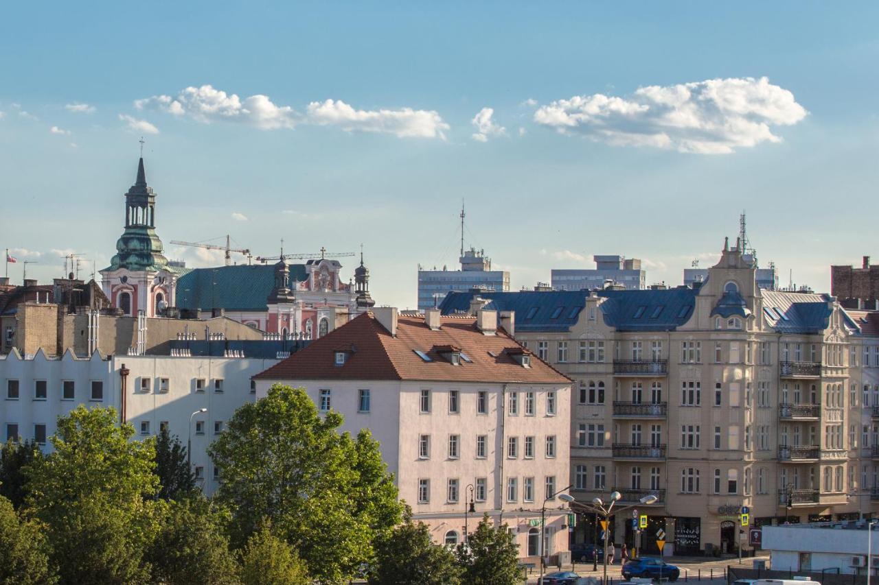 Sky Apartments Poznan Bagian luar foto